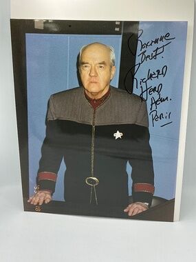 Star Trek Voyager Autographed Photo Richard Herd Signed Adm Owen Paris 8x10